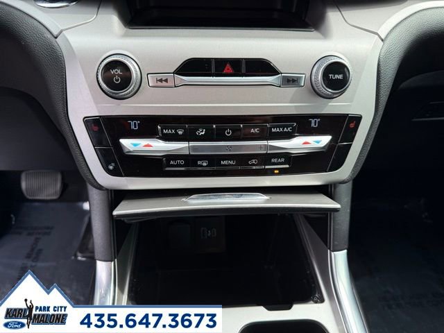 Used 2020 Ford Explorer XLT w/ Equipment Group 202A image 21