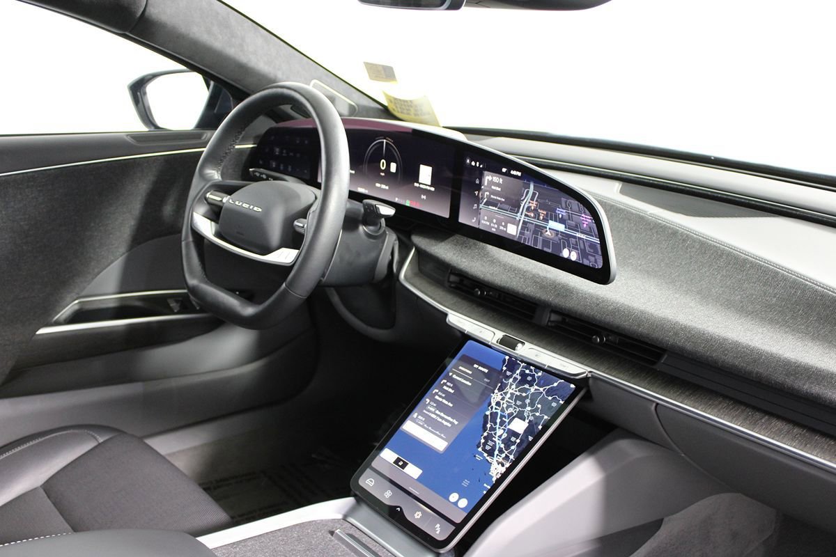 Used 2023 Lucid Air Pure image 25