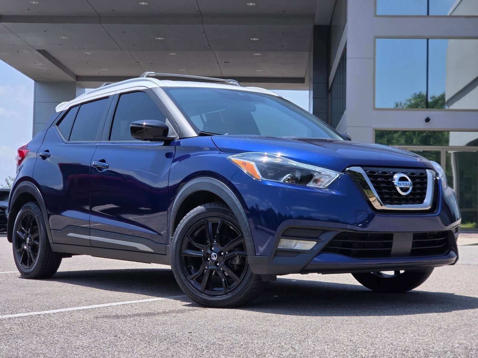 Used 2020 Nissan Kicks SR FWD video 2