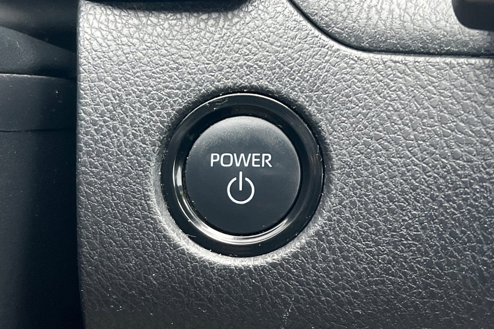 Certified 2025 Toyota Camry LE w/ Convenience Package image 18