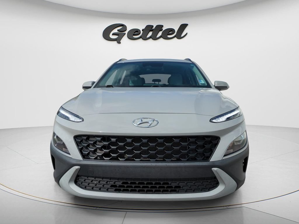 Used 2023 Hyundai Kona SEL w/ Cargo Package FWD image 2