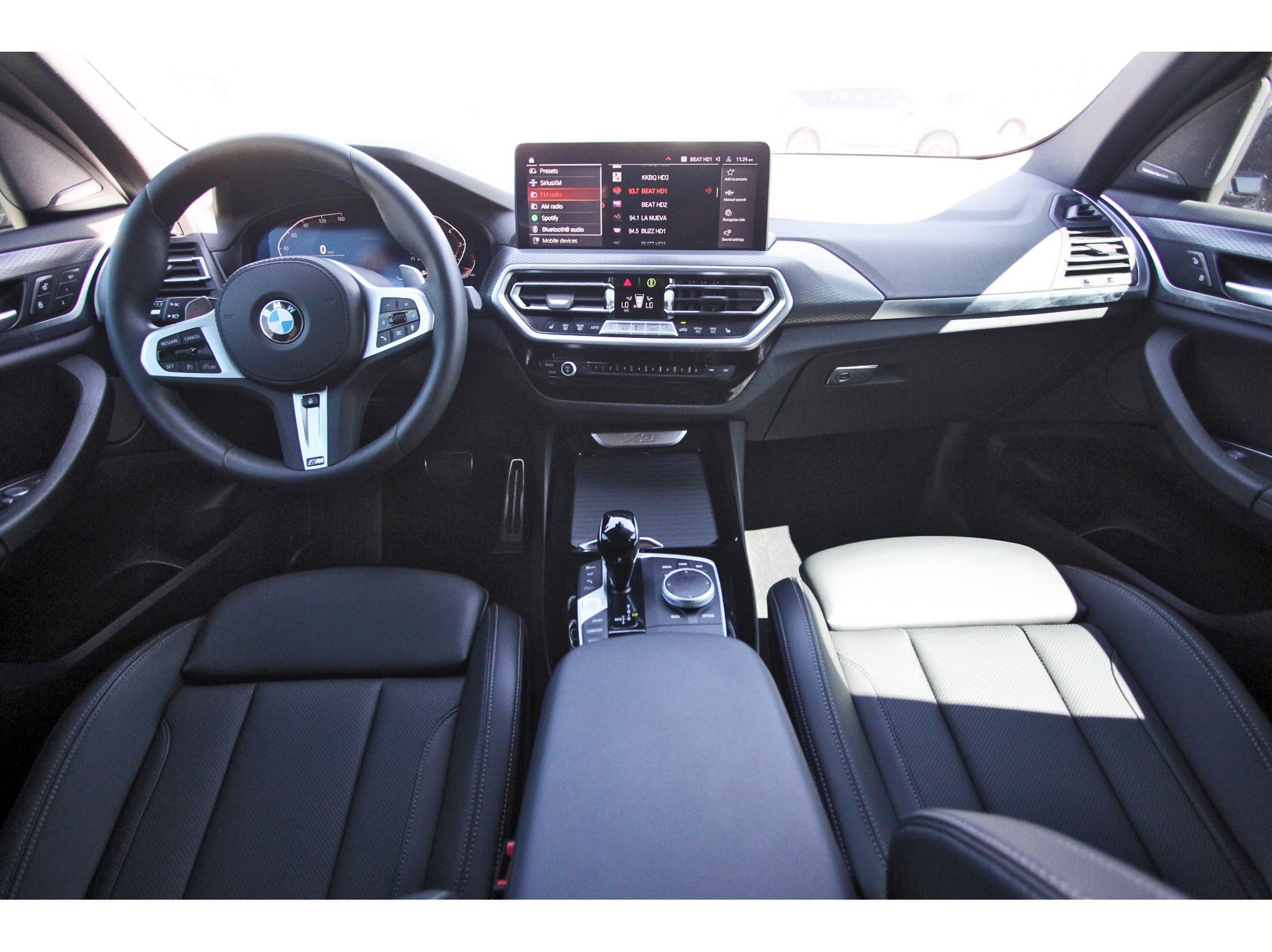 Used 2024 BMW X3 sDrive30i w/ Premium Package RWD image 11