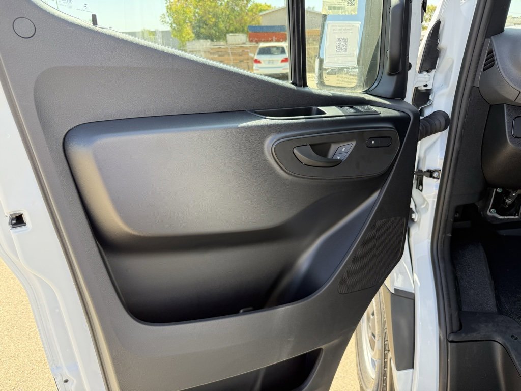New 2025 Mercedes-Benz Sprinter 2500 image 19