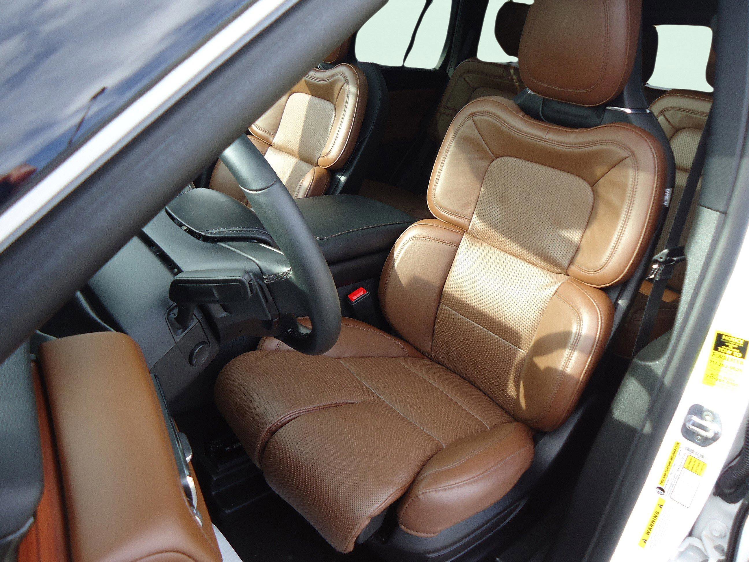 Used 2024 Lincoln Aviator Reserve w/ Equipment Group 201A image 25