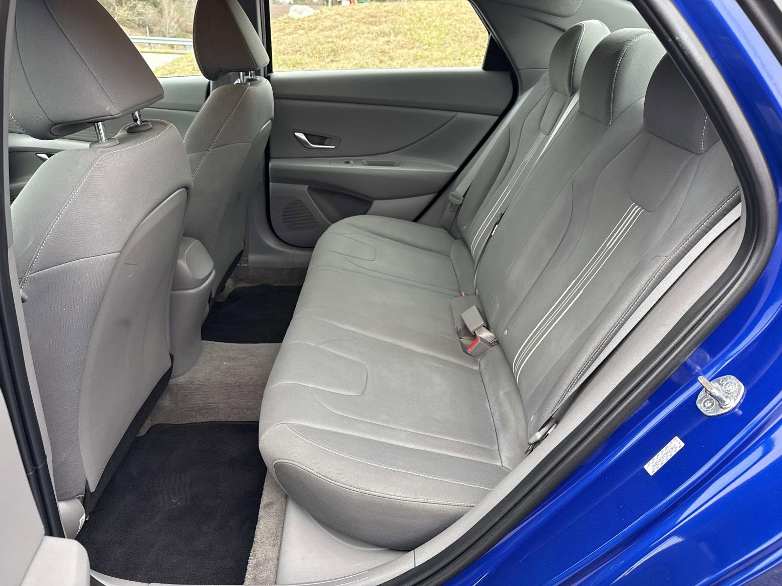 Used 2023 Hyundai Elantra SEL w/ Cargo Package image 27