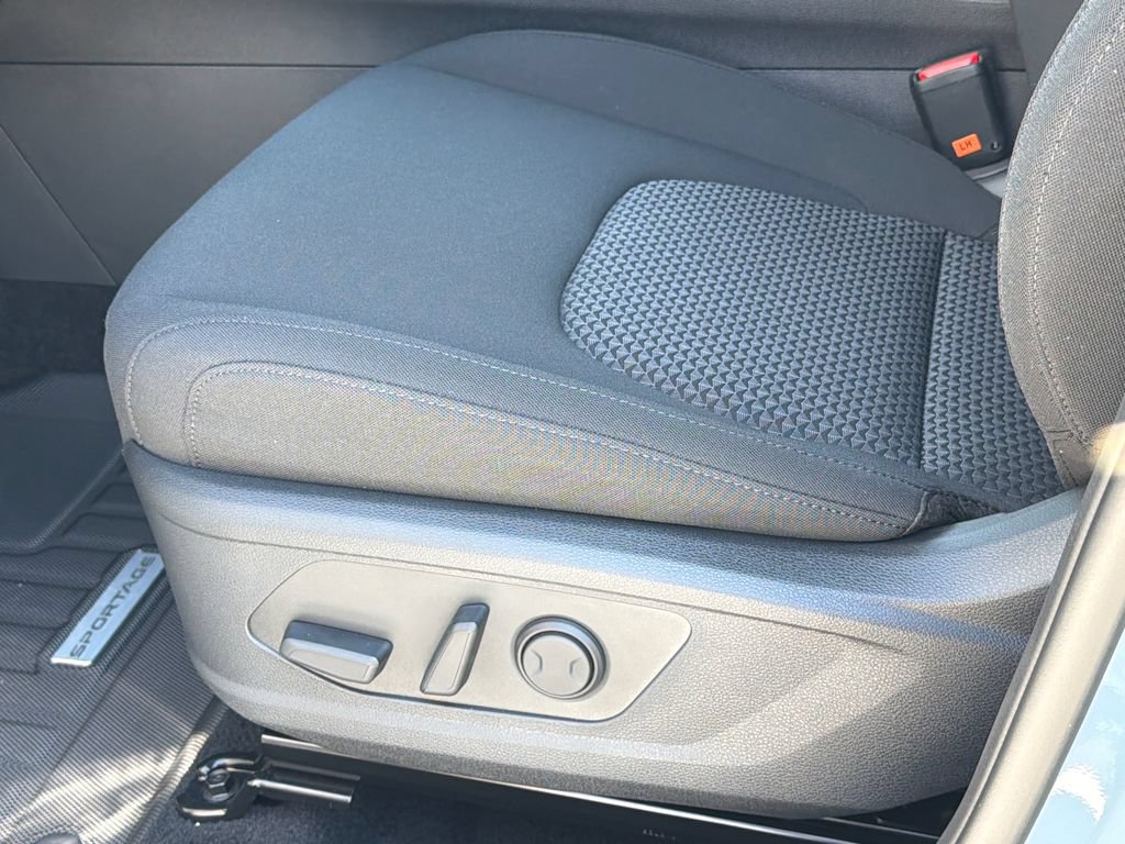 New 2027 Kia Sportage S FWD image 18