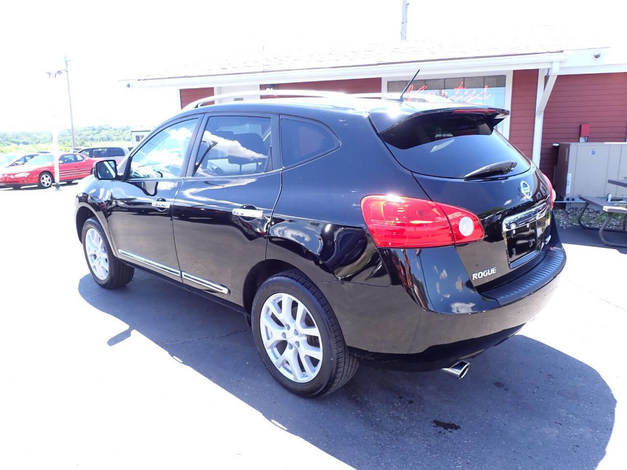 Used 2012 Nissan Rogue SL AWD/4WD image 4