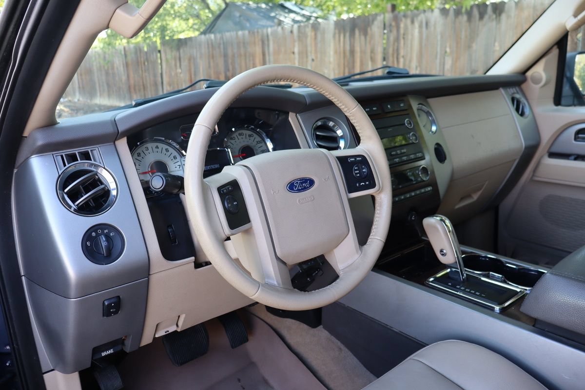Used 2011 Ford Expedition EL XLT w/ 201A Rapid Spec Order Code AWD/4WD image 15