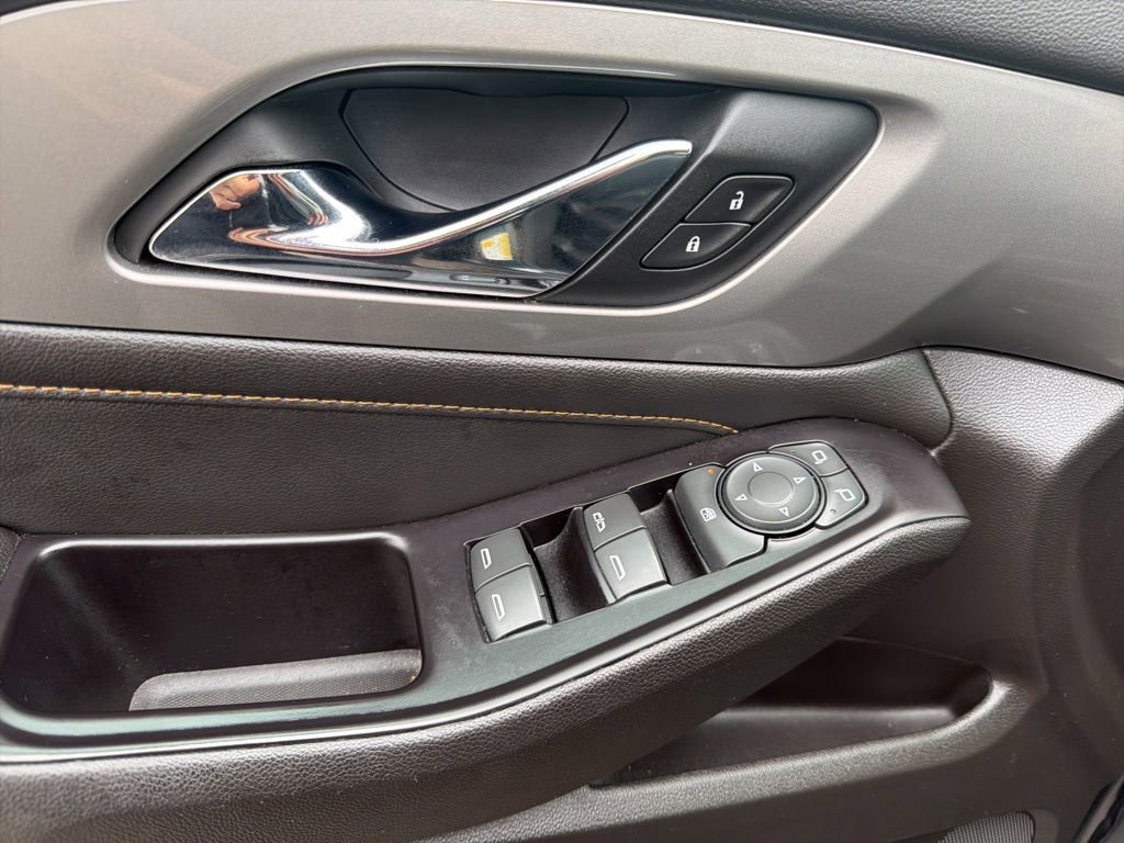 Used 2019 Chevrolet Traverse RS image 13