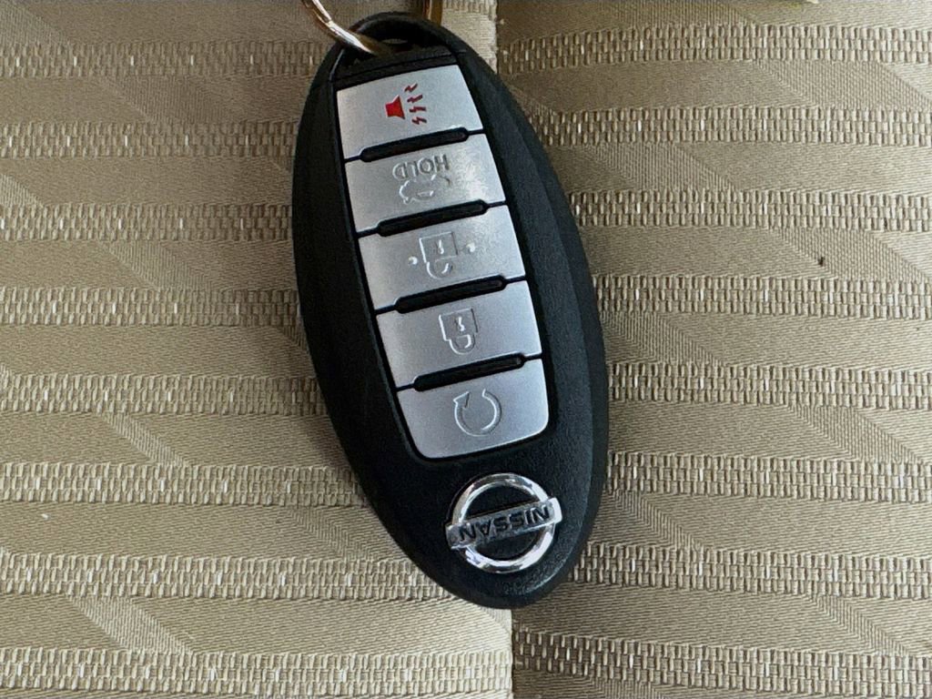 Used 2017 Nissan Altima 2.5 SV w/ Convenience Package image 36