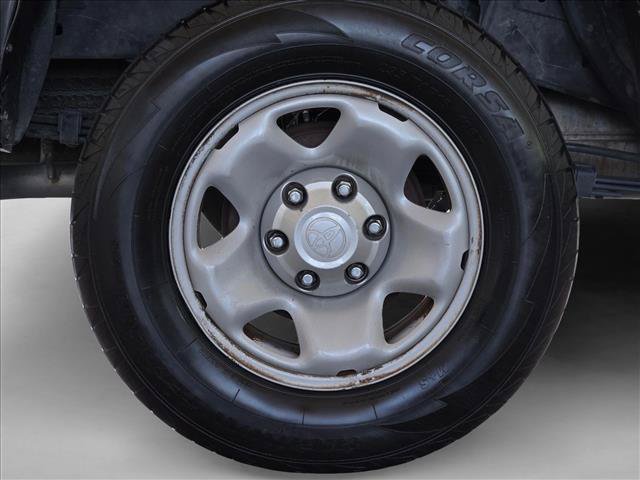 Used 2023 Toyota Tacoma SR AWD/4WD image 21