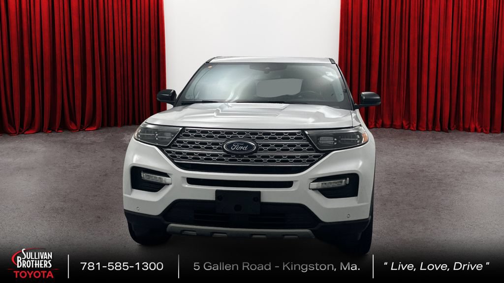 Used 2021 Ford Explorer Limited w/ Equipment Group 301A AWD/4WD image 2