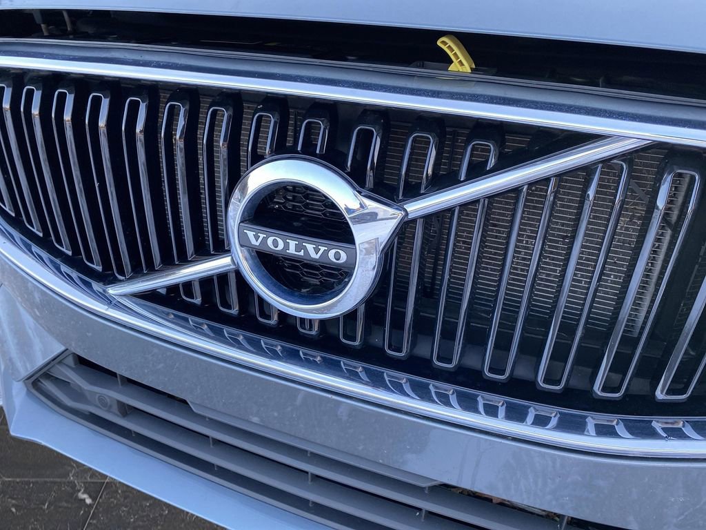 Used 2019 Volvo XC60 T5 Momentum w/ Premium Package image 46