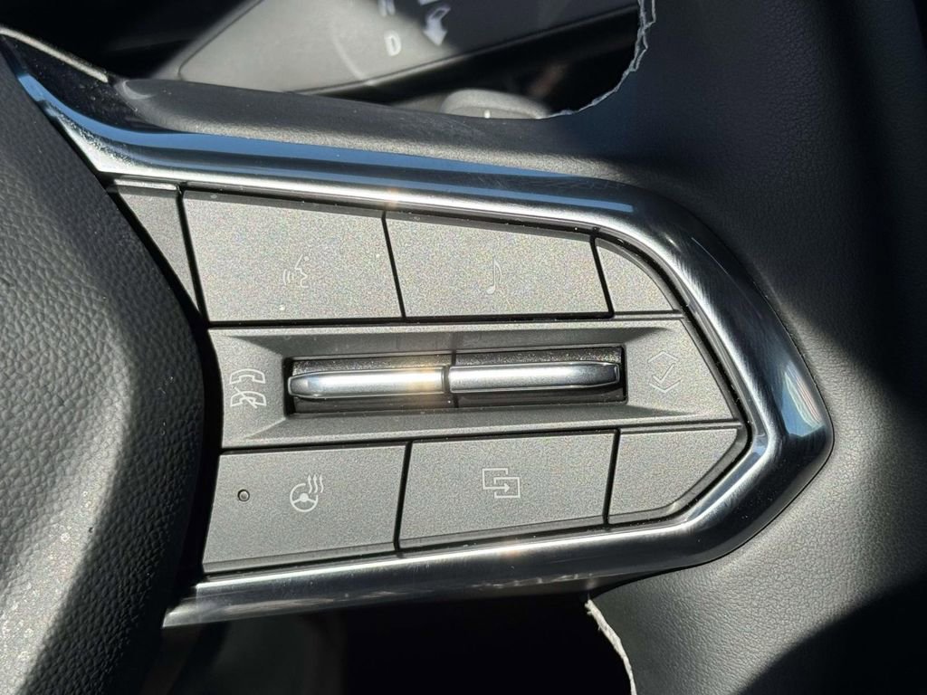 Used 2026 Chevrolet Traverse LT w/ Driver Confidence Package AWD/4WD image 20