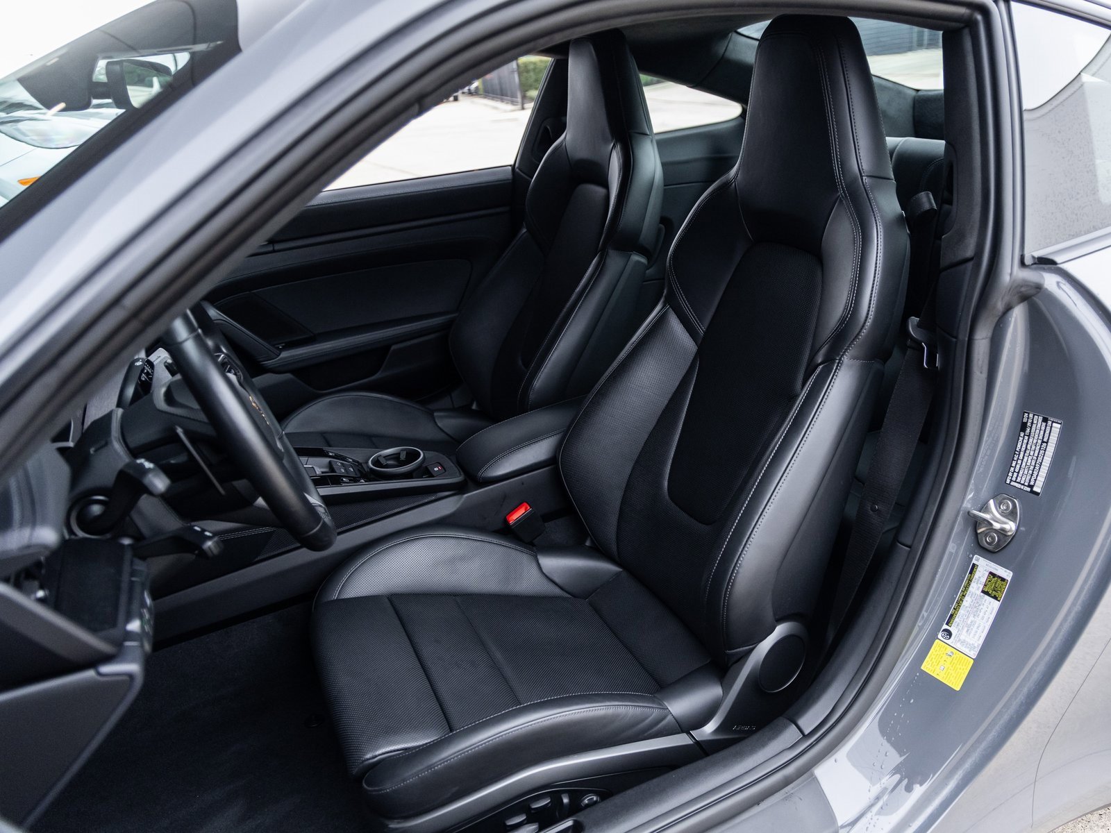 Used 2025 Porsche 911 Carrera GTS image 5