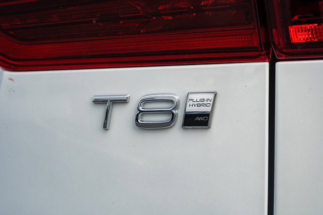 New 2026 Volvo XC60 T8 Plus w/ Protection Package Premier image 7