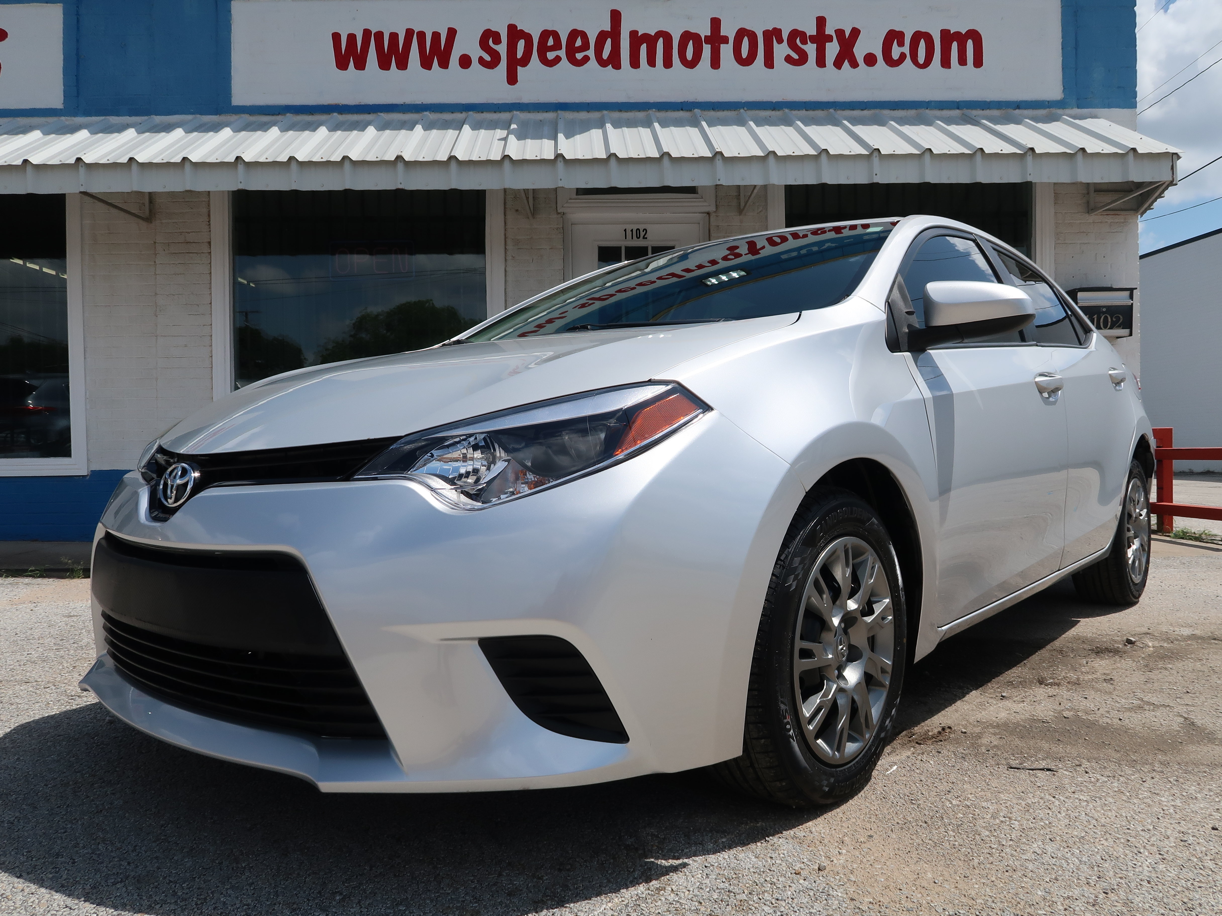 Used 2014 Toyota Corolla LE FWD image 5