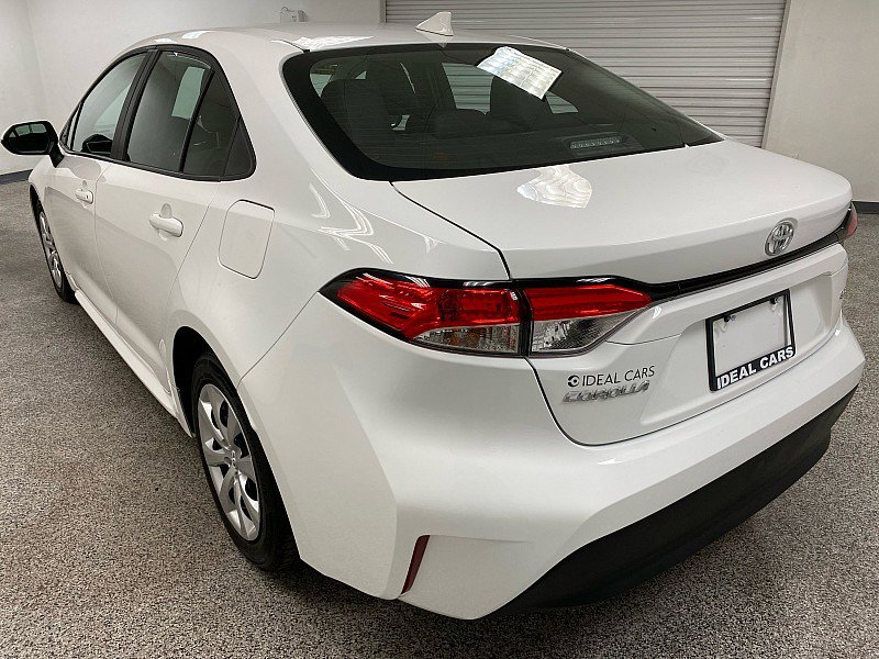 Used 2025 Toyota Corolla LE image 7