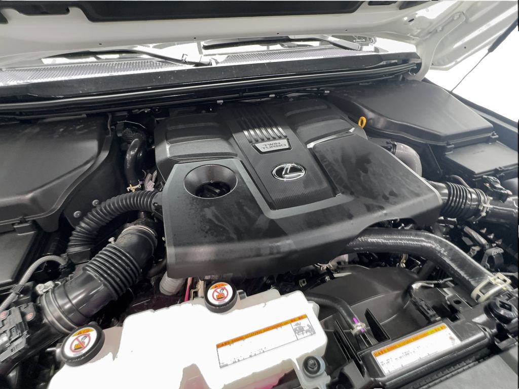 Used 2025 Lexus GX 550 w/ Accessory Package (31) AWD/4WD image 18