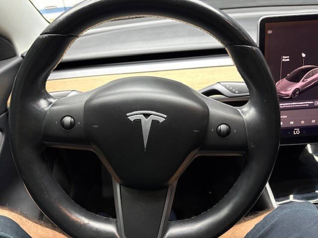 Used 2018 Tesla Model 3 Long Range image 12