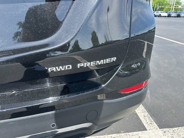 Used 2024 Chevrolet Equinox Premier AWD/4WD image 5