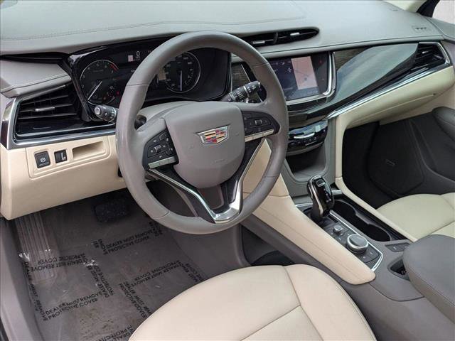 Used 2020 Cadillac XT6 Premium Luxury image 10
