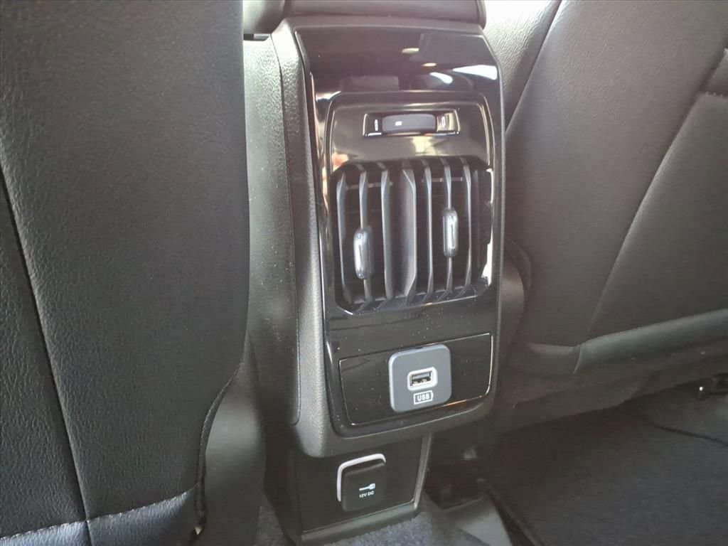 New 2026 Jeep Compass Latitude image 33