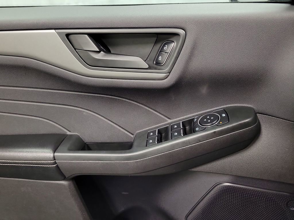 Used 2023 Ford Escape Active image 18