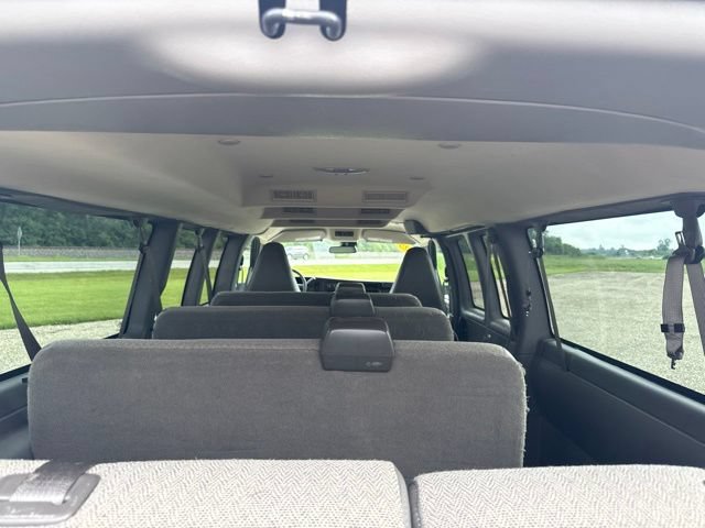 Used 2025 Chevrolet Express 3500 LT w/ LT Preferred Equipment Group RWD image 32