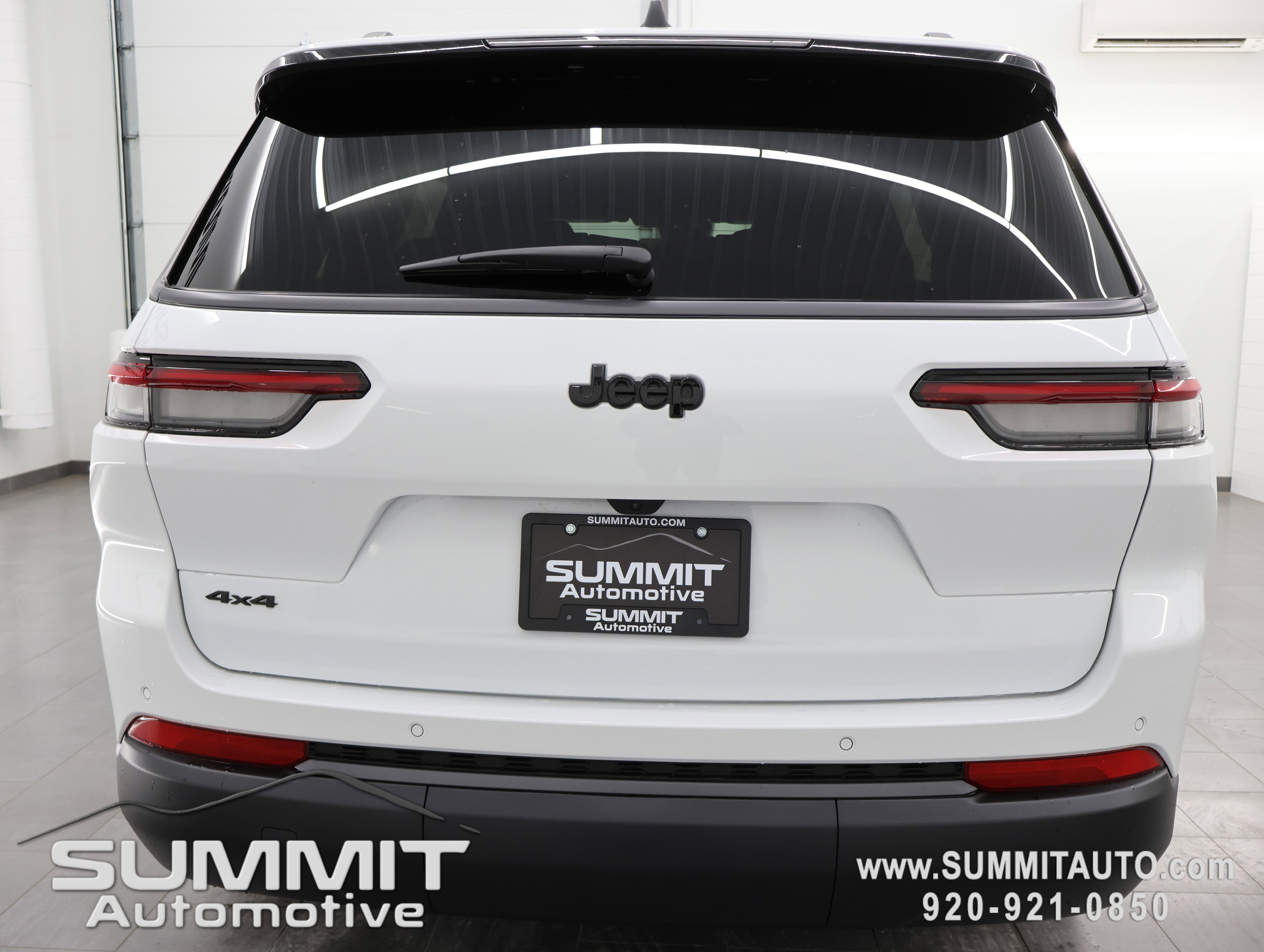 New 2026 Jeep Grand Cherokee L Laredo Altitude image 25