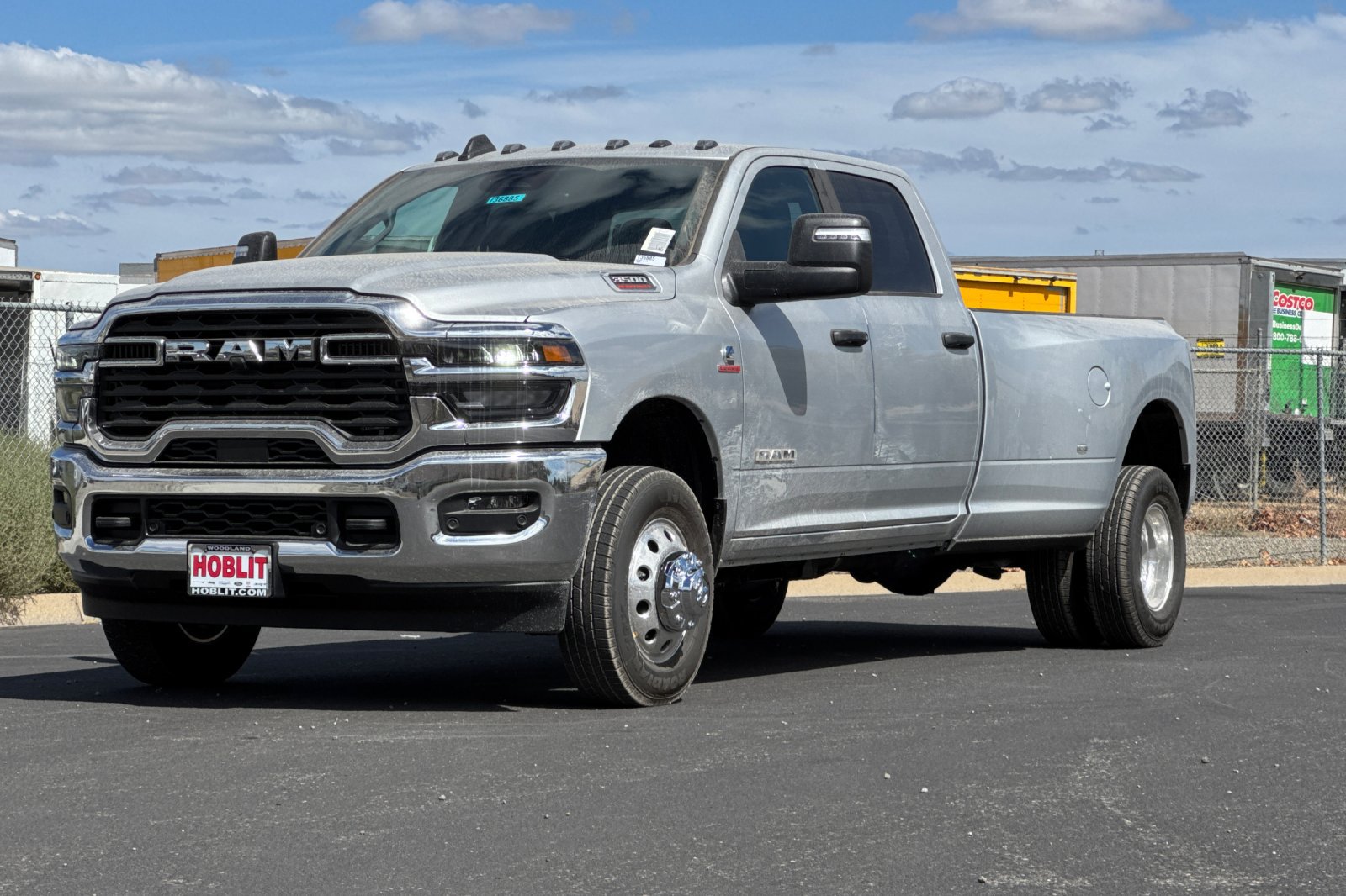 New 2027 RAM 3500 Big Horn AWD/4WD image 7