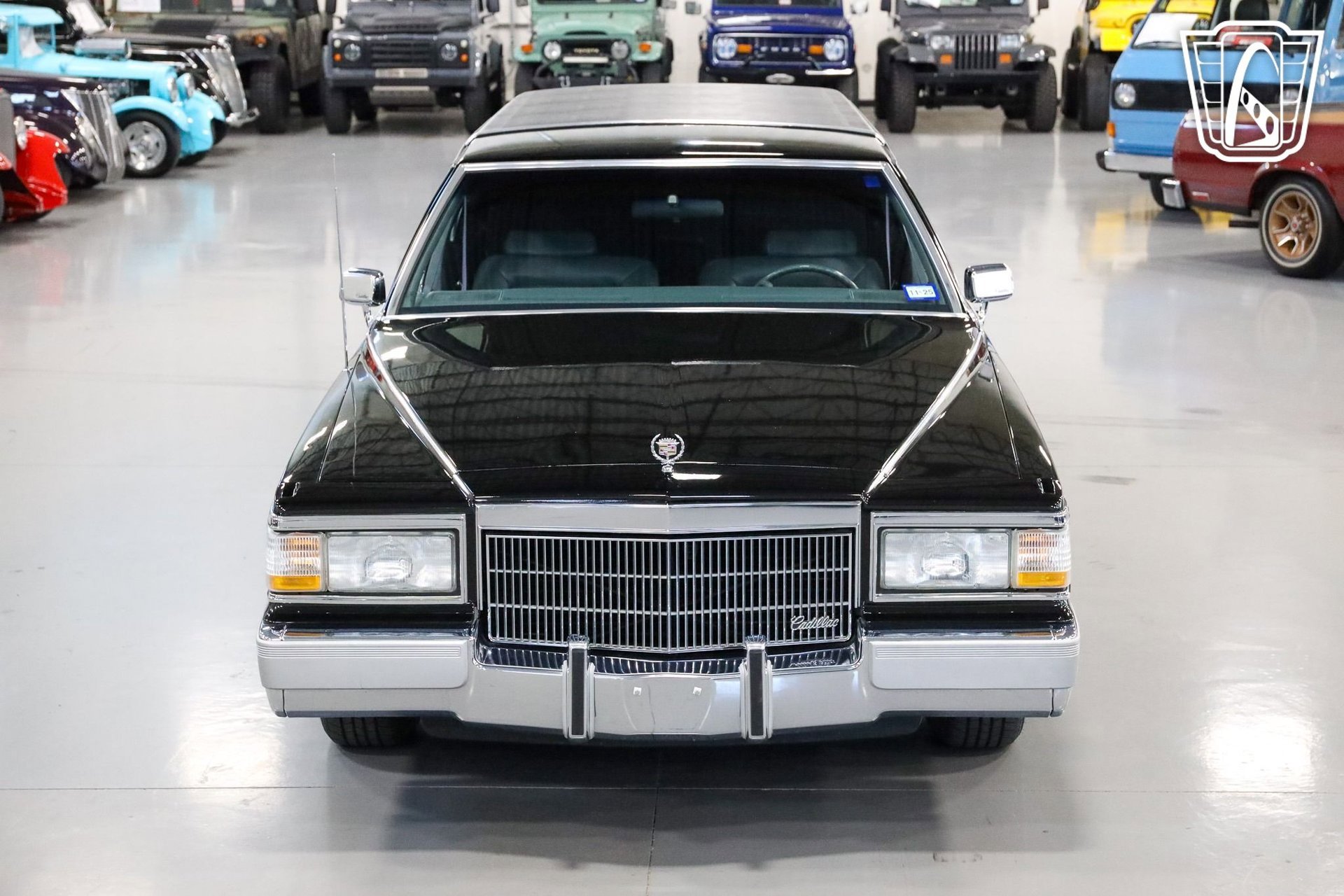 Used 1992 Cadillac Brougham image 5