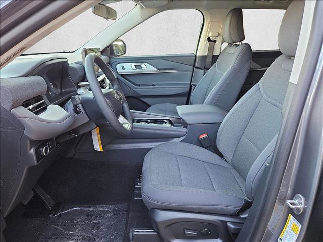 New 2026 Ford Explorer Active image 4