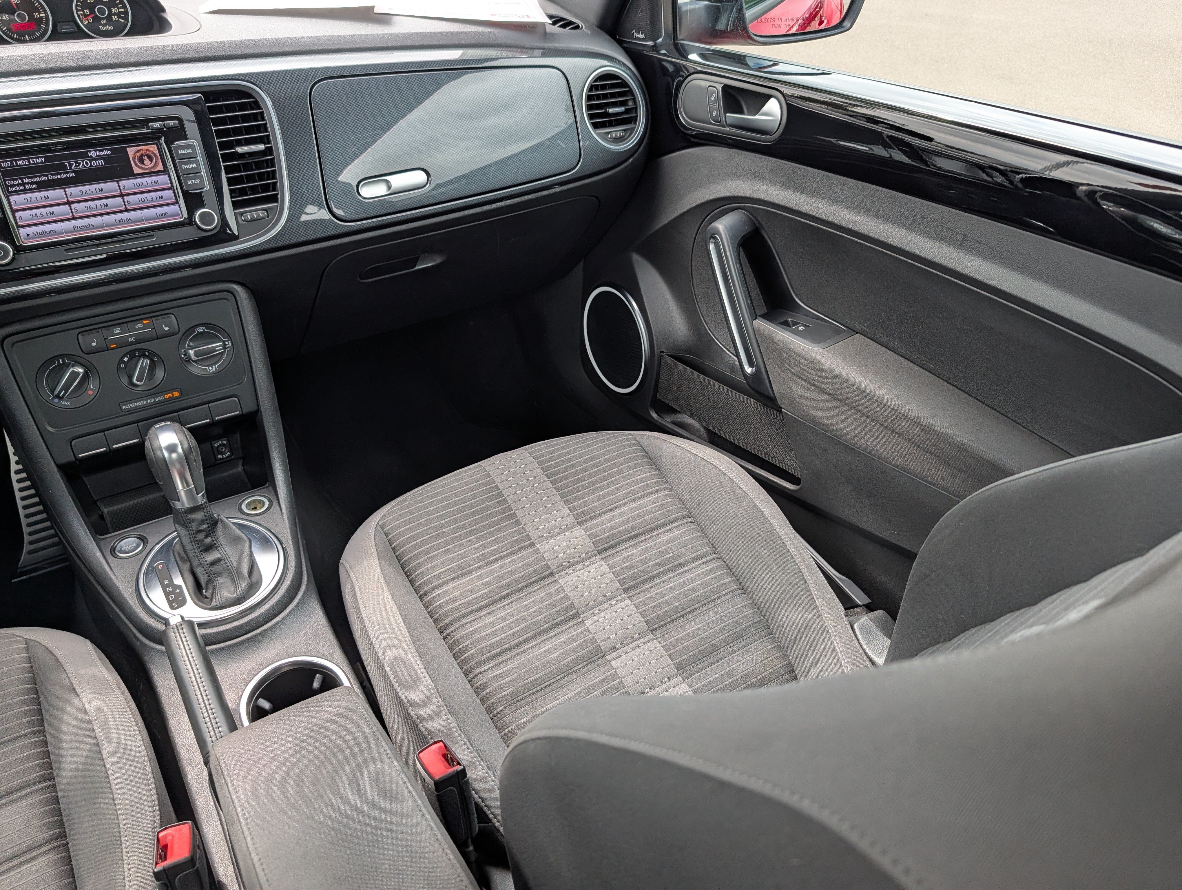 Used 2012 Volkswagen Beetle 2.0T FWD image 11