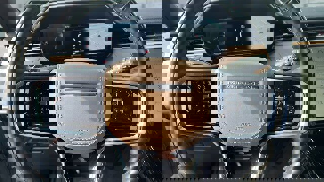 Used 2024 Land Rover Range Rover Sport SE image 27