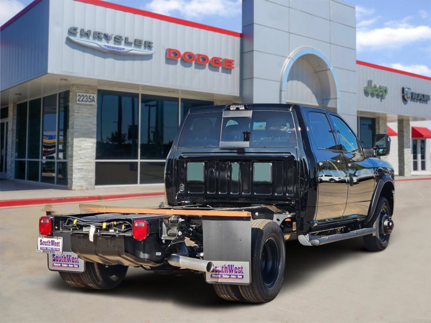 New 2026 RAM 3500 Tradesman AWD/4WD image 5