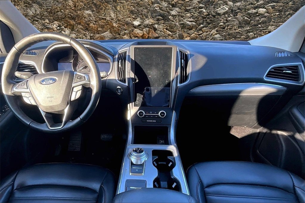 Used 2021 Ford Edge SEL image 12