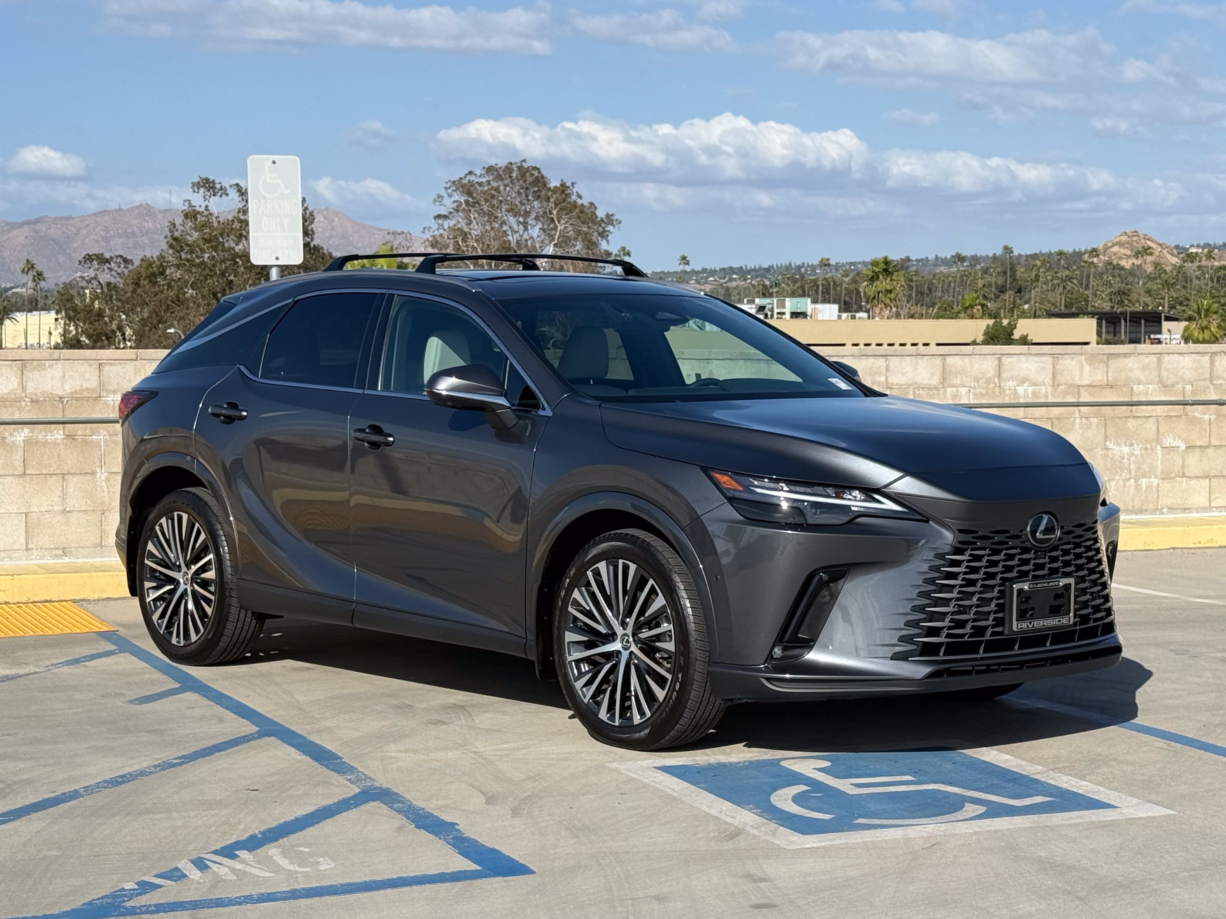 Certified 2025 Lexus RX 350 w/ Convenience Package AWD/4WD image 2