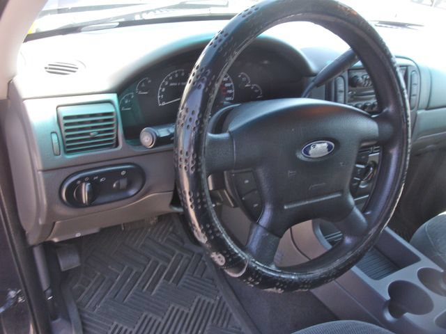 Used 2002 Ford Explorer XLT AWD/4WD image 10
