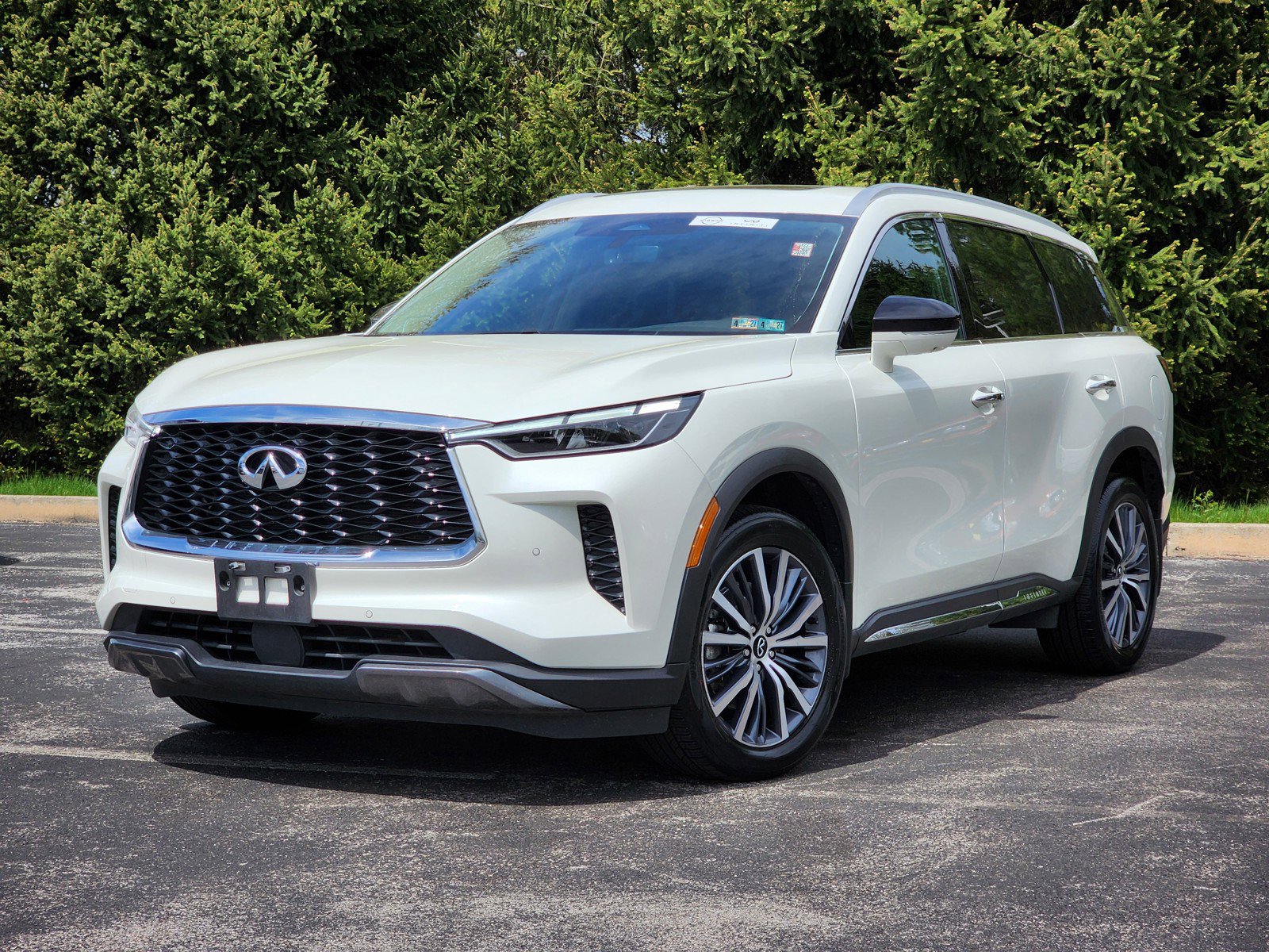 Certified 2023 INFINITI QX60 Sensory w/ Cargo Package image 1