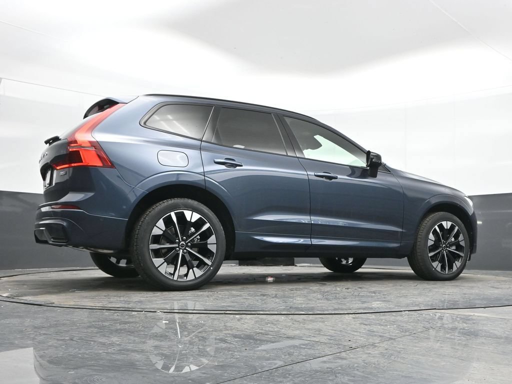 New 2026 Volvo XC60 B5 Plus w/ Climate Package AWD/4WD image 38