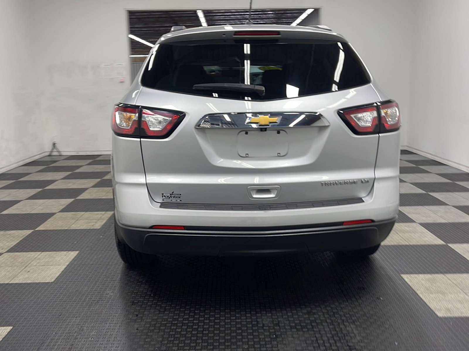 Used 2014 Chevrolet Traverse LS FWD image 3