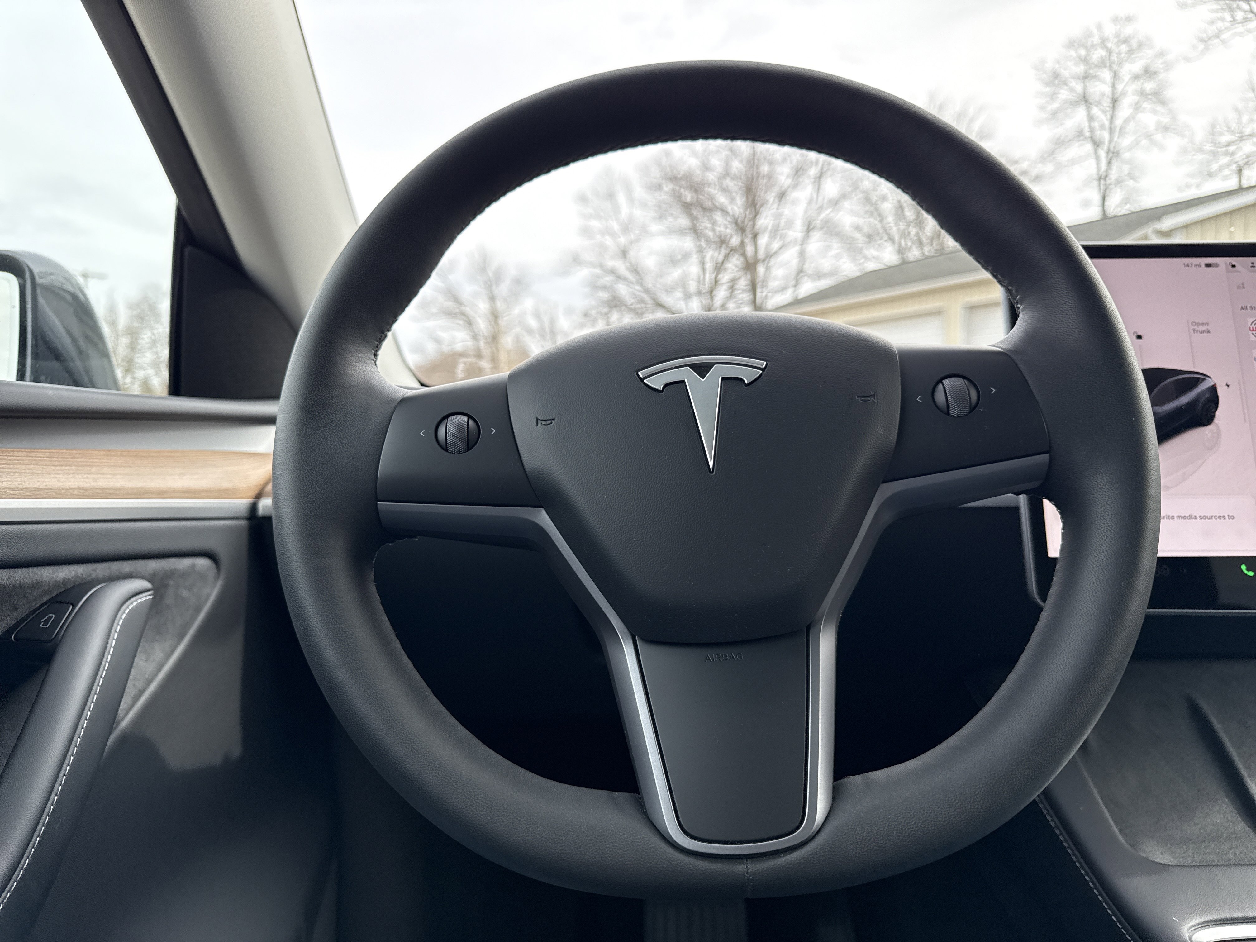 Used 2024 Tesla Model Y Long Range image 33