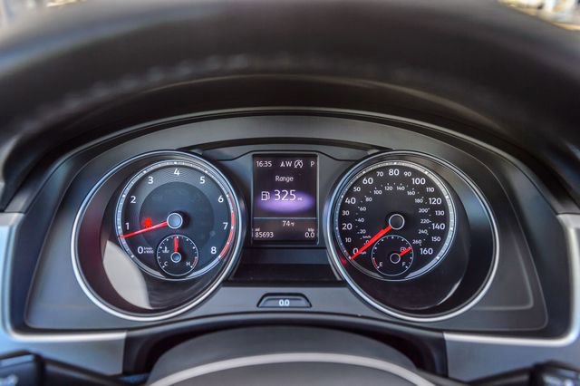 Used 2019 Volkswagen Atlas SE w/ Towing Package image 17