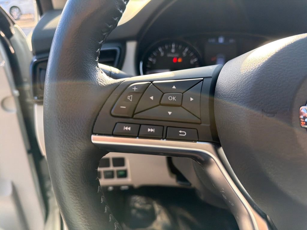 Used 2022 Nissan Rogue Sport SL image 22