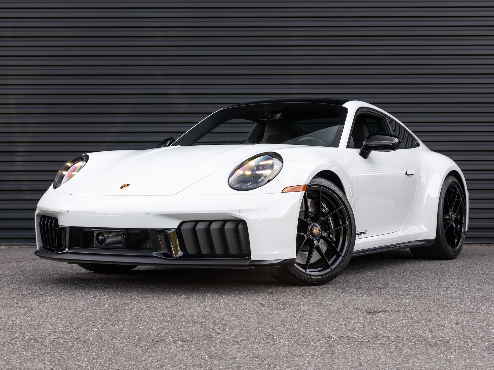 Certified 2025 Porsche 911 Carrera GTS RWD image 1