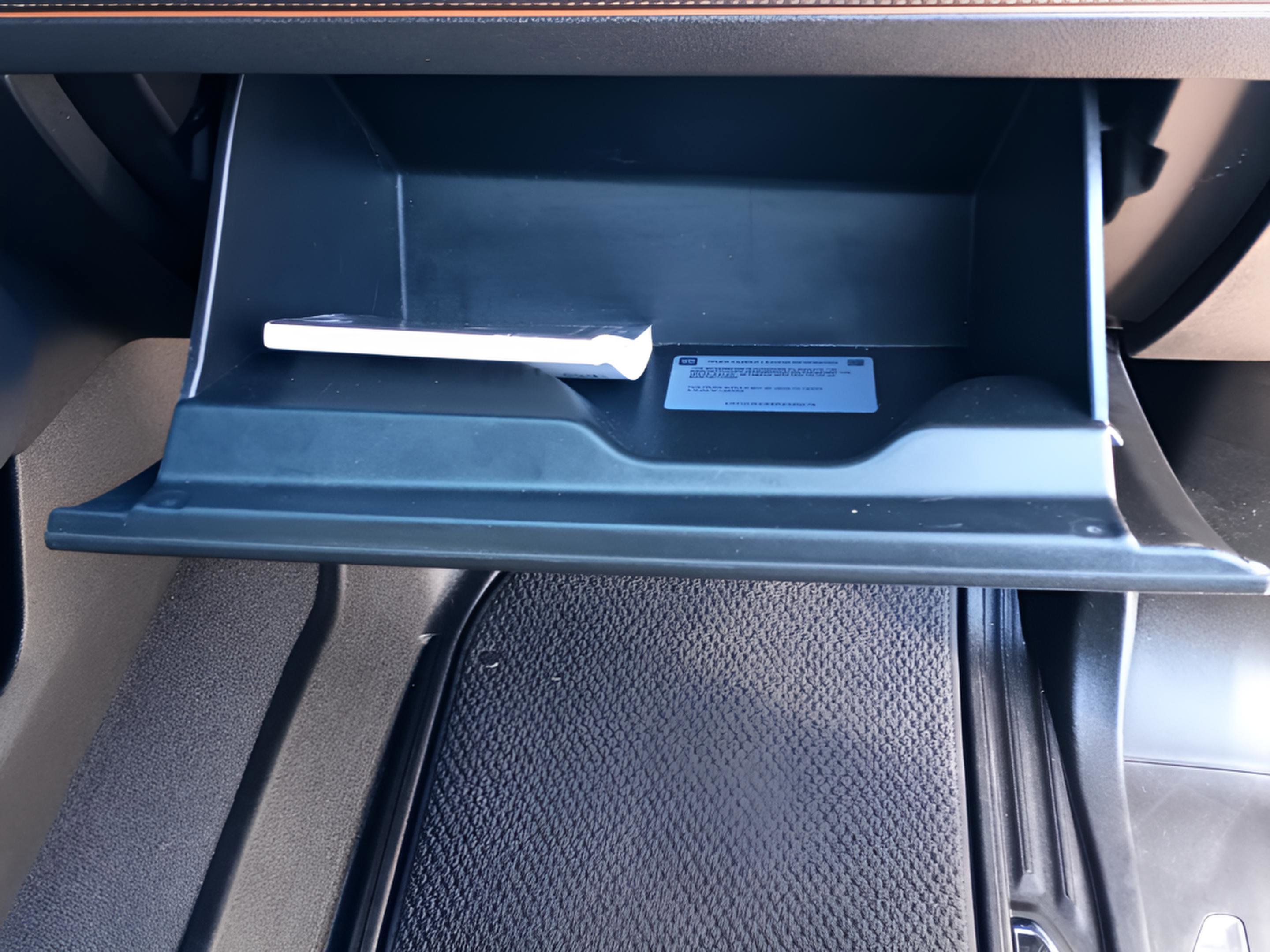 Used 2024 GMC Sierra 1500 AT4 w/ Technology Package image 40