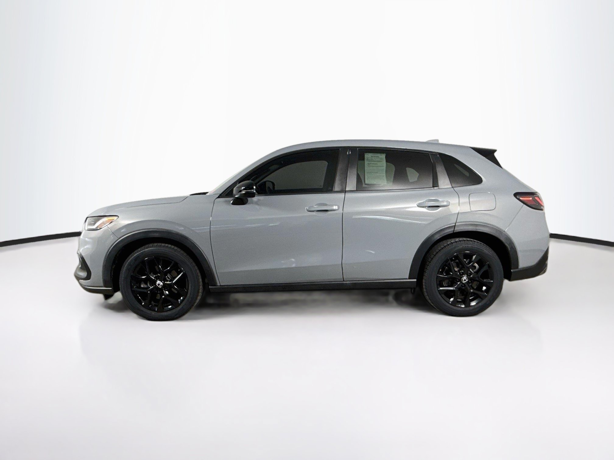 Used 2025 Honda HR-V Sport image 7