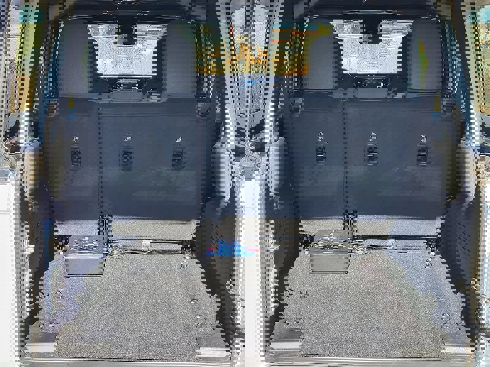 Used 2024 Jeep Wrangler Unlimited Rubicon w/ Convenience Group image 30