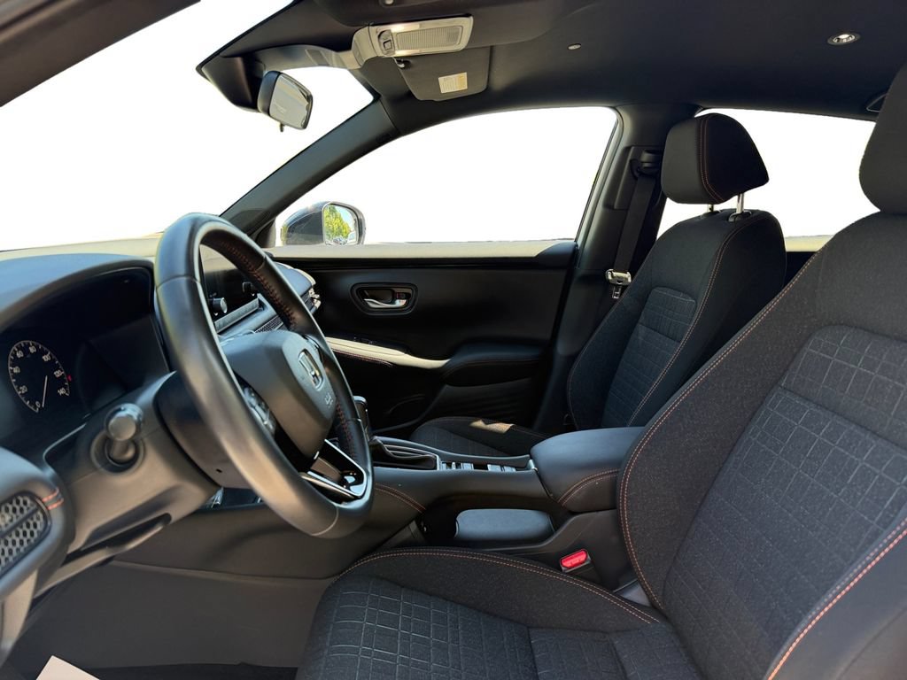 Used 2024 Honda HR-V Sport image 9